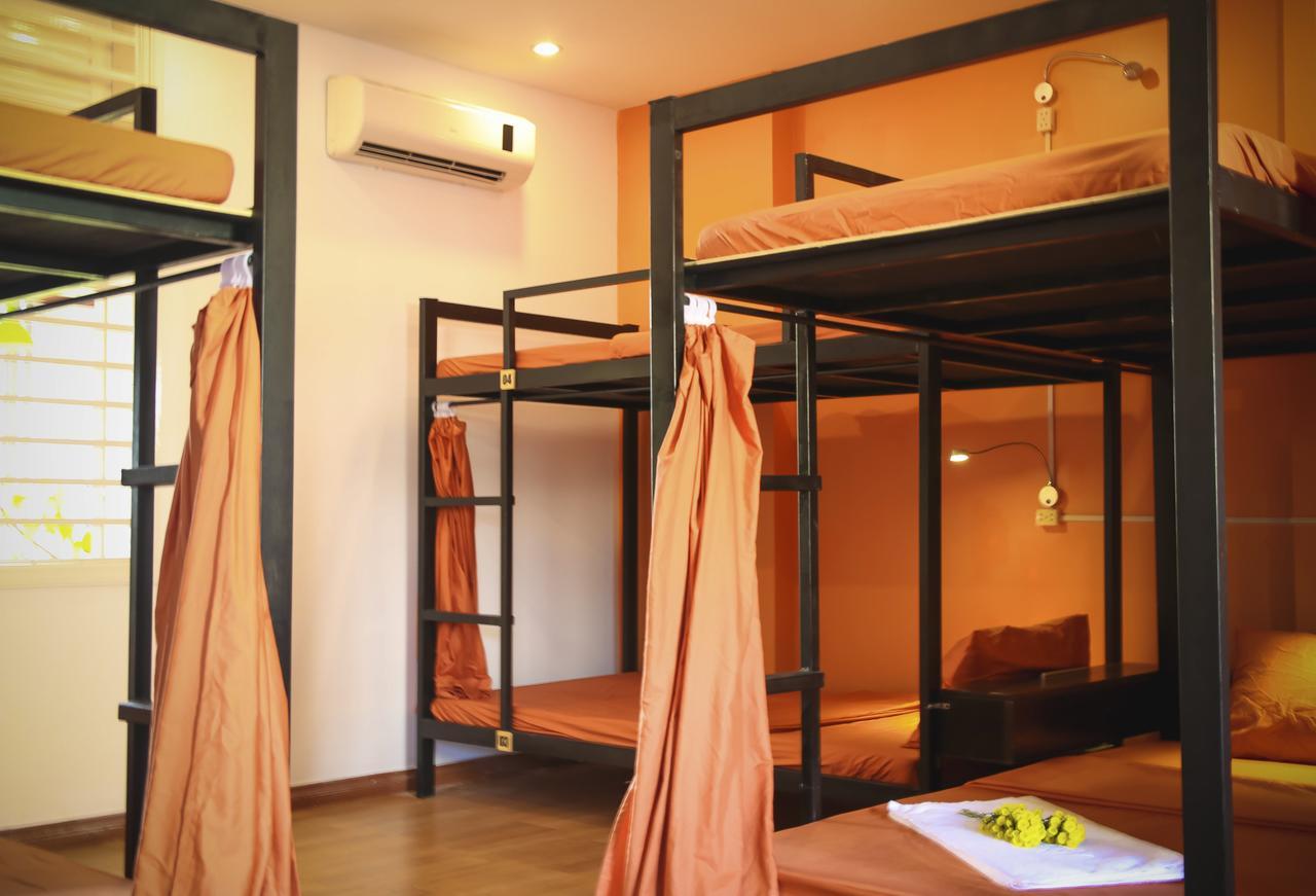 4 Seasons Hostel *